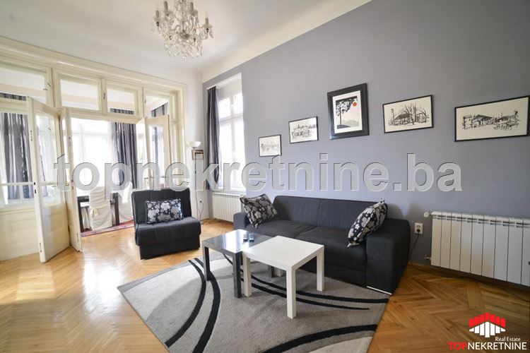 Furnished apartment with a balcony in the city center