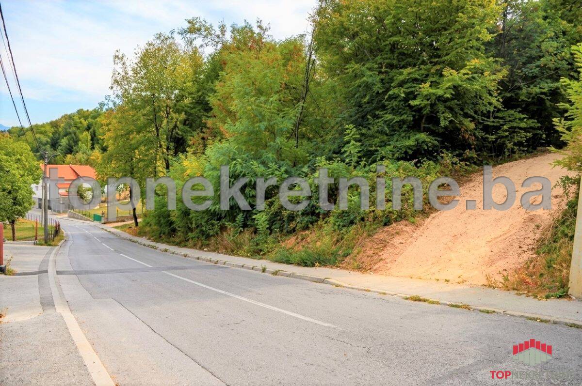 Zemljišna parcela ukupne površine 1804m2, Dobroševići